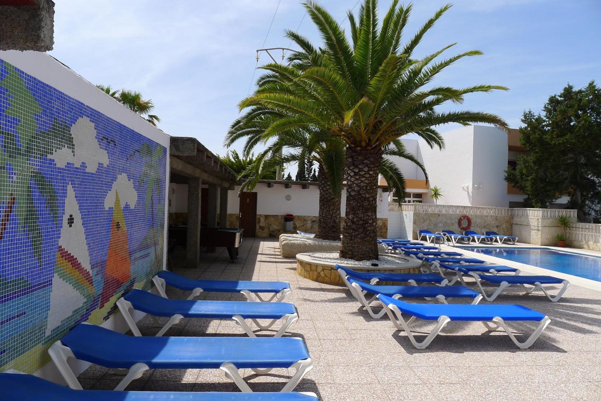 Apartamentos Zodiac San Antonio  Exterior photo