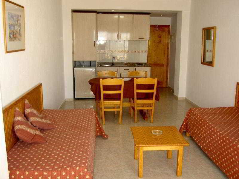 Apartamentos Zodiac San Antonio  Exterior photo